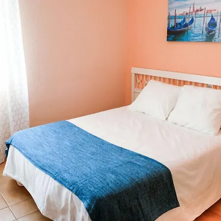 Hostal Isla Playa-2